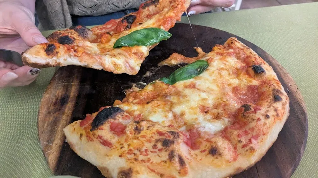 Francesca_L'Hostaria della Pizza_Pontecorvo_review