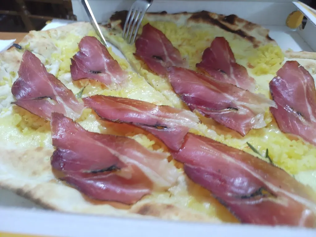 Meeting Place_Pontecorvo_slider_image_3