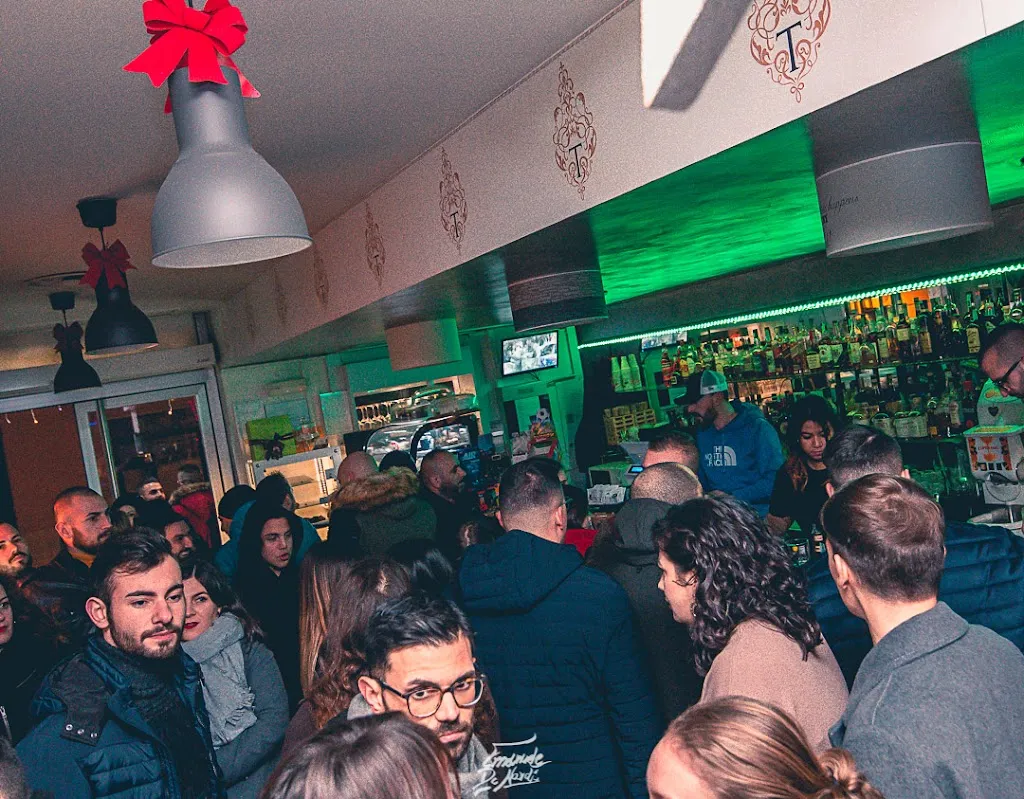 Tiffany's coffee lounge_Pontecorvo_slider_image_2