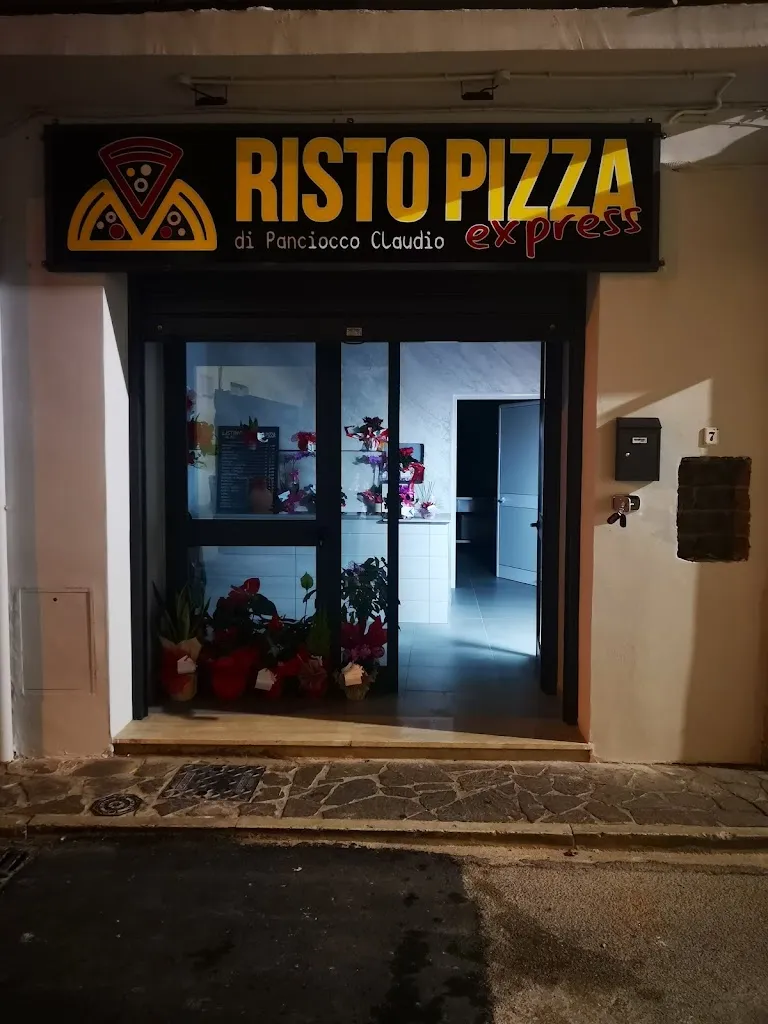 Risto Pizza Express restaurant in Pontecorvo