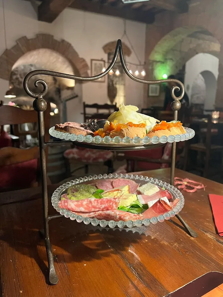 Carlo Giliberti_ENOTECA Del Castello OSTERIA_Proceno_recensione