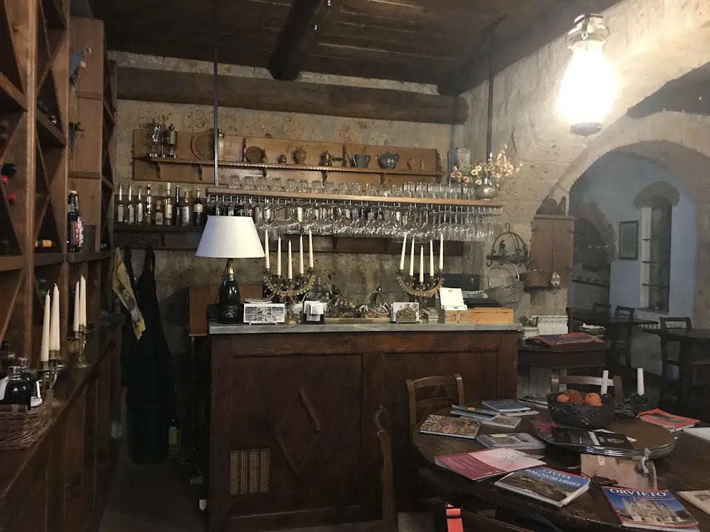 ENOTECA Del Castello OSTERIA restaurant in Proceno
