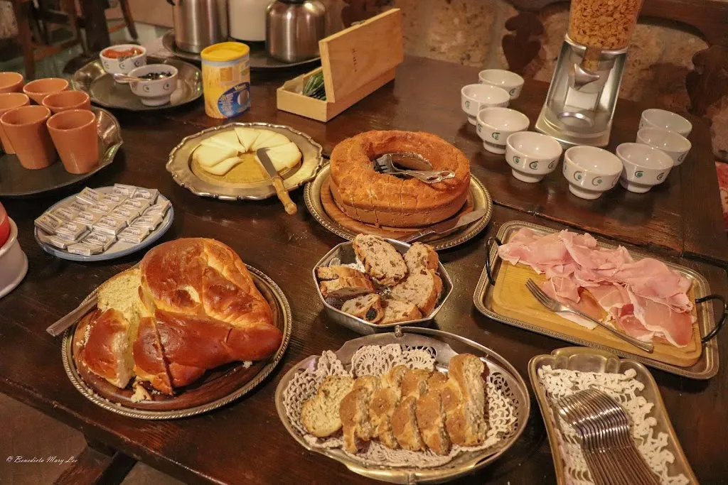 ENOTECA Del Castello OSTERIA_Proceno_slider_image_2