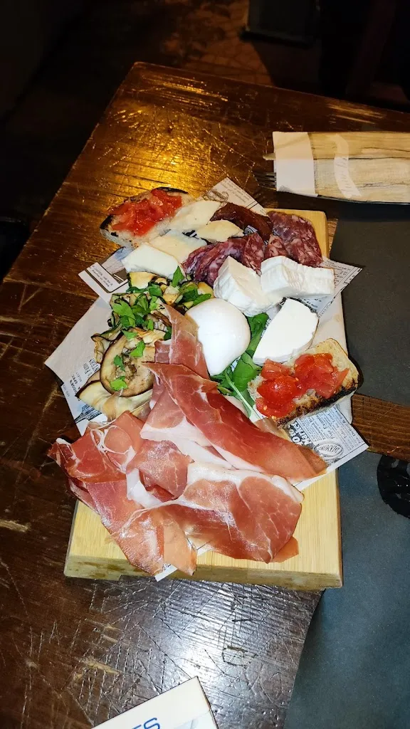 Old River Pub 2.0_Pontinia_slider_image_3