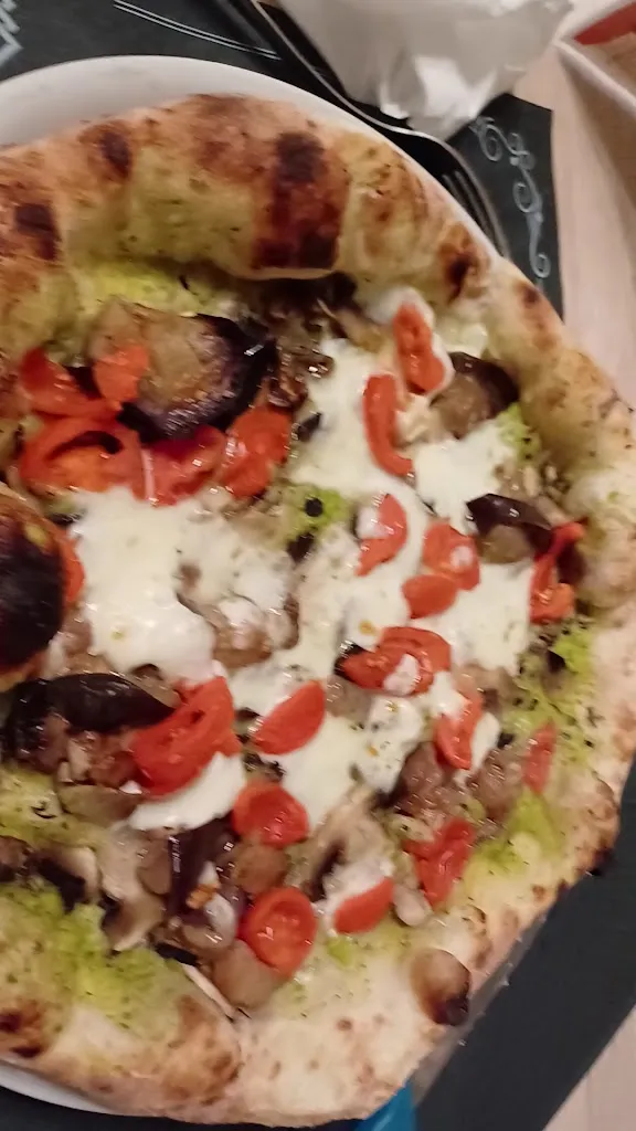 Civico 90 Pizzeria Pontinia_Pontinia_slider_image_2