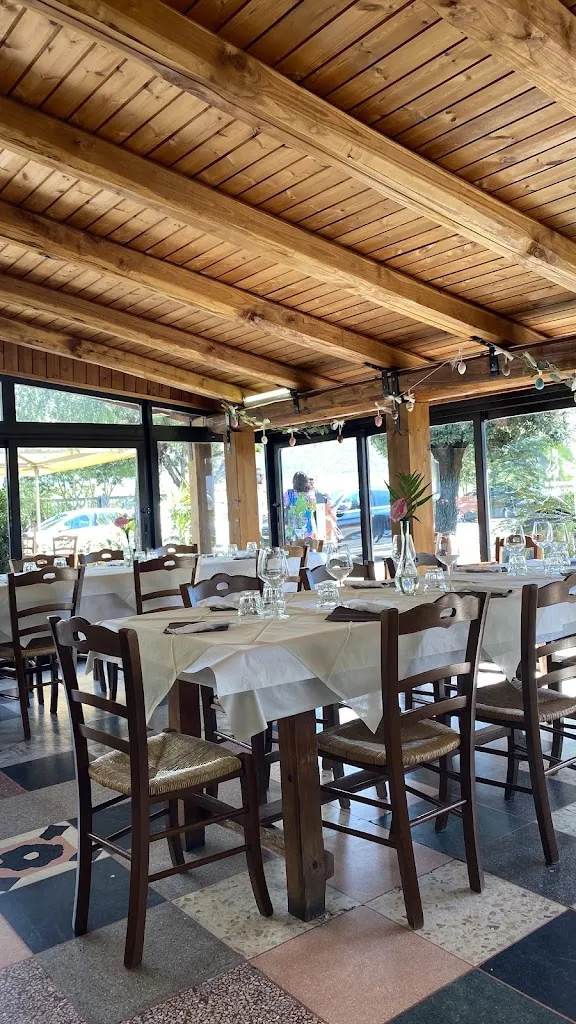 Pizzeria Trattoria Capocavallo e con Agriturismo restaurant in Pontinia