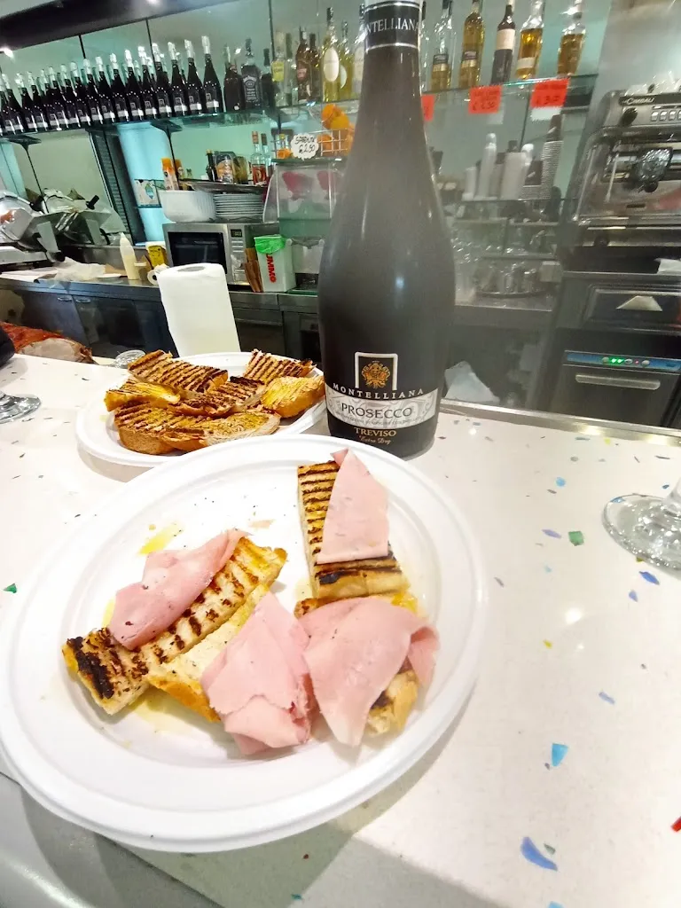 Bar Three Muskets_Prossedi_slider_image_2