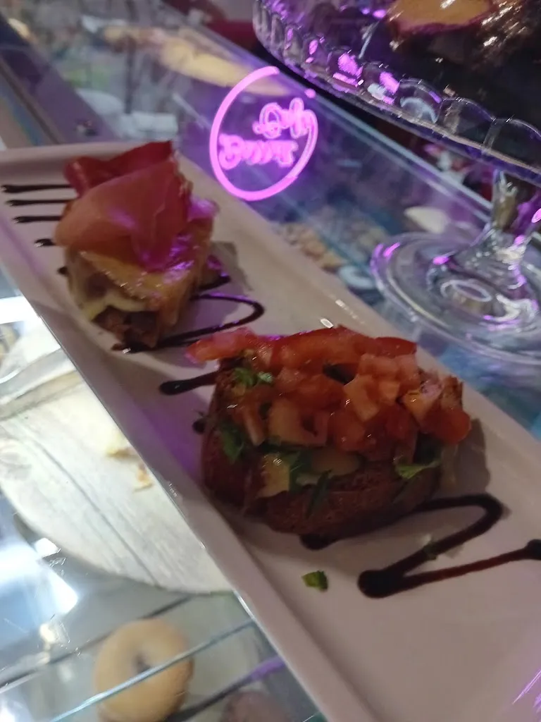 Jackie Lyons_Barrett Cafe' & Restaurant_Bussi sul Tirino_review