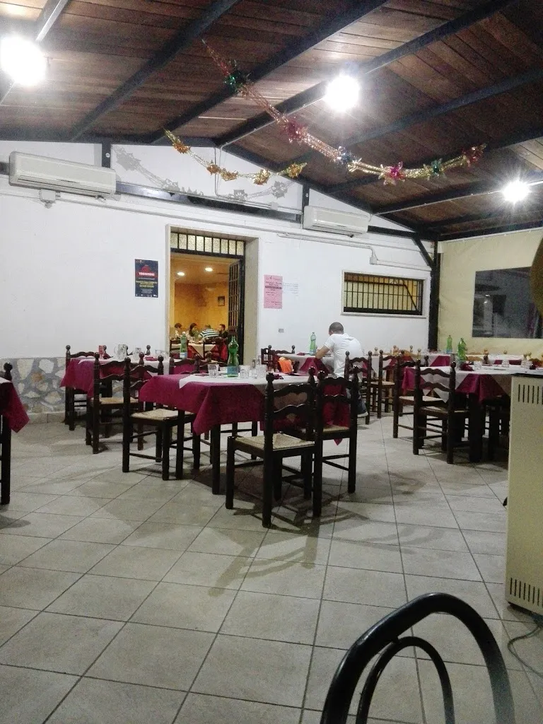 Ristorante Pizzeria Le Quattro Stagioni_Rocca di Cave_slider_image_1