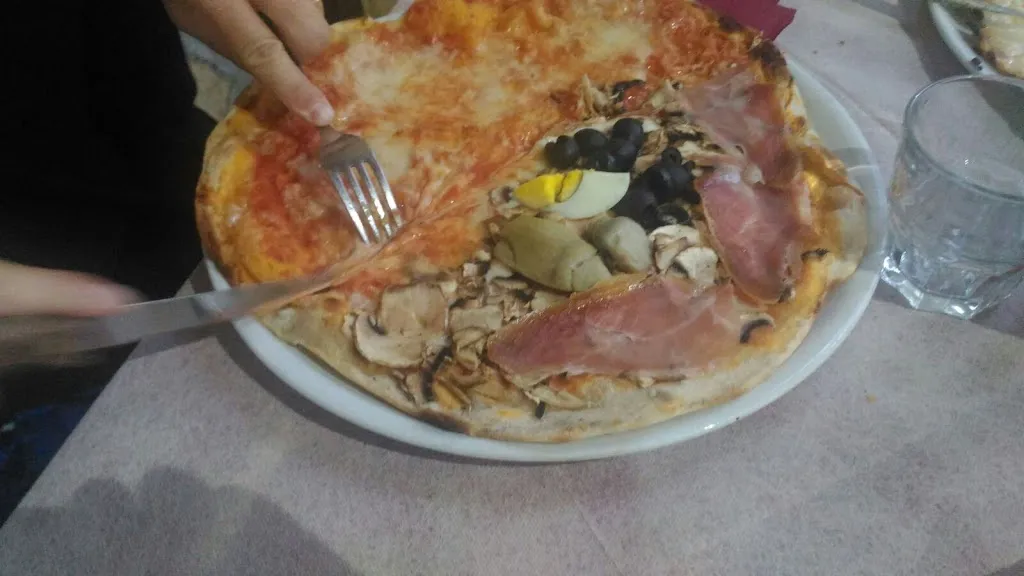 Ristorante Pizzeria Le Quattro Stagioni_Rocca di Cave_slider_image_2