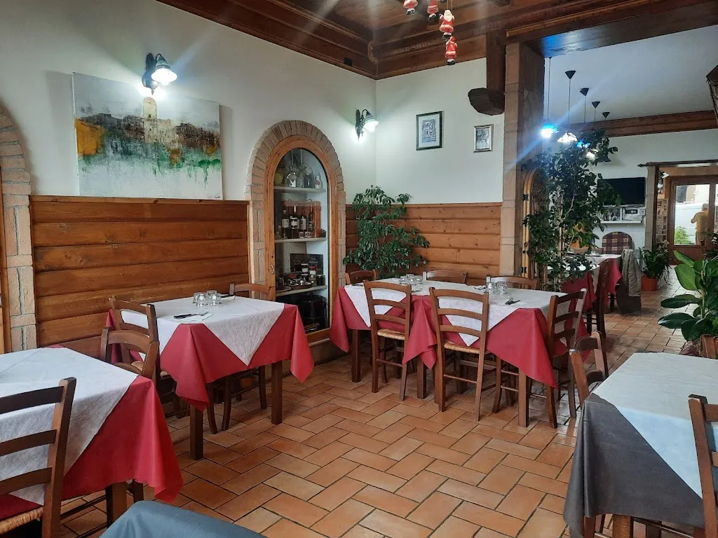 Trattoria L'arco_Ripi_slider_image_1