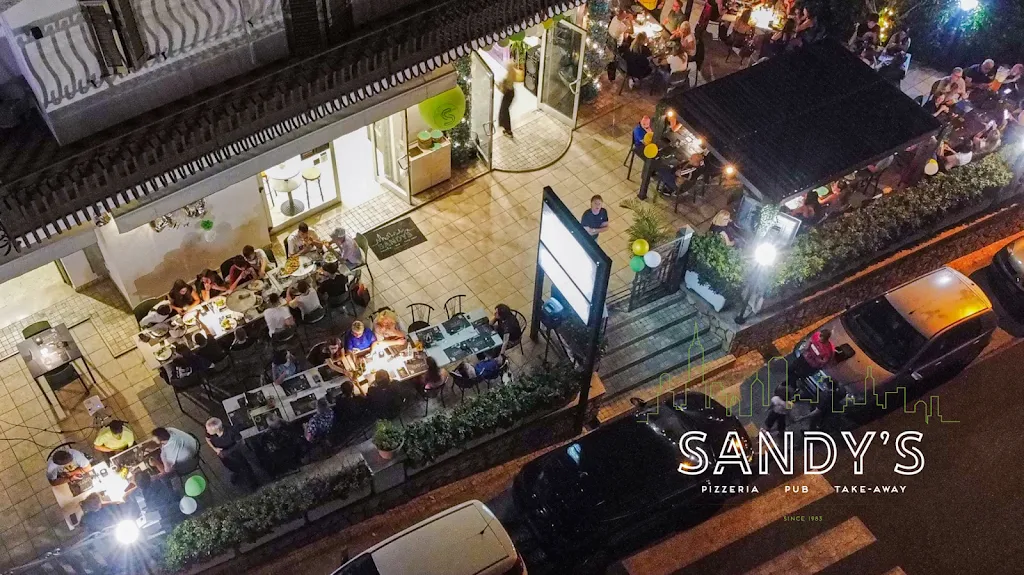 Sandy's restaurant in Ripi