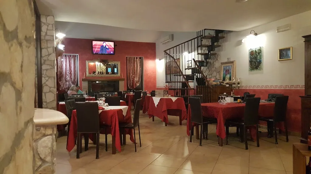 Ristorante Pizzeria Il Boschetto_Ripi_slider_image_1