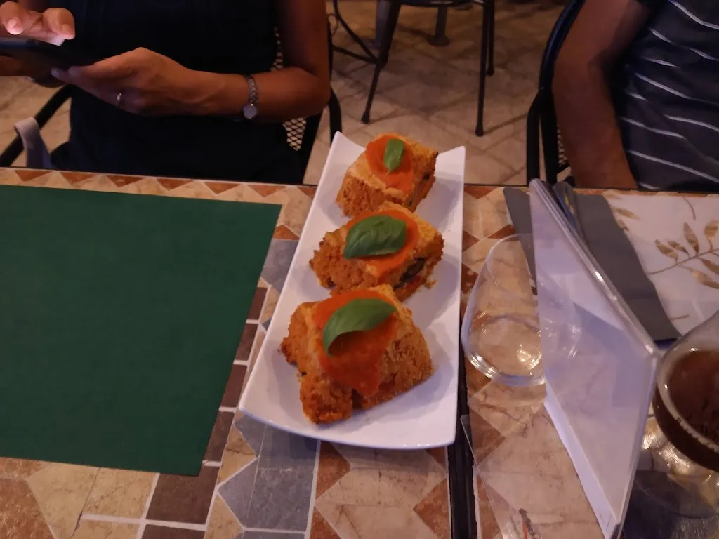 Garry Folcarelli_Il Caveau_Roccasecca_review