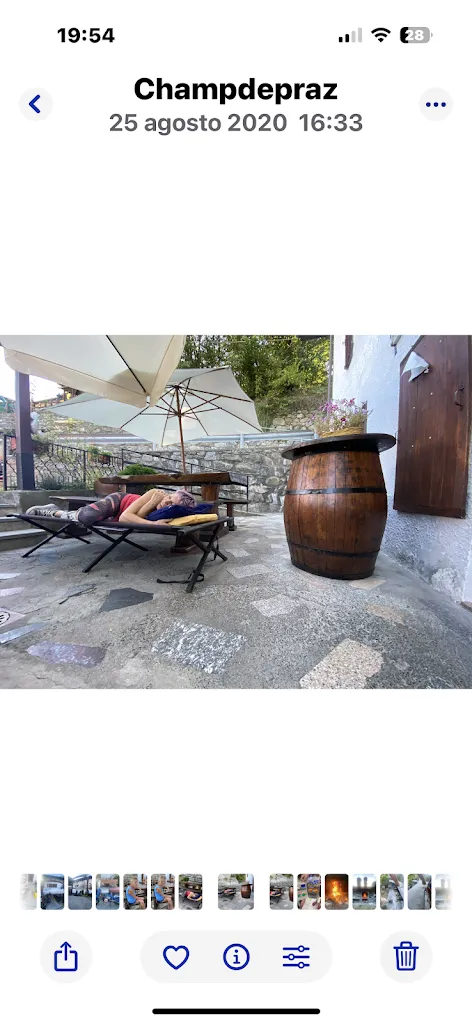 Dario Ferro_Cantina Capoluogo da Angie_Champdepraz_review