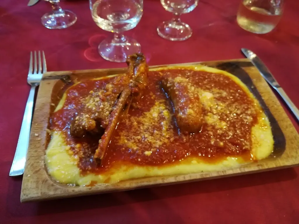 Claudio Quaresima_Vecce A Trova_Sambuci_review