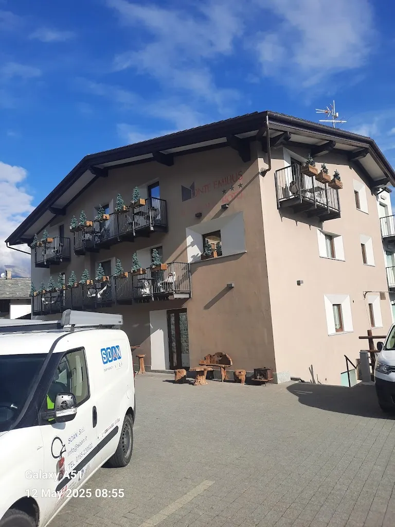 Andre_HOTEL RESTAURANT MONTE EMILIUS_Charvensod_recensione