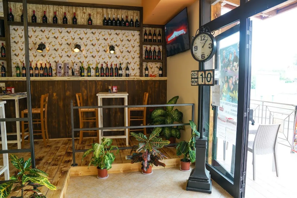 Bar Il Gallo Cedrone restaurant in San Giorgio a Liri