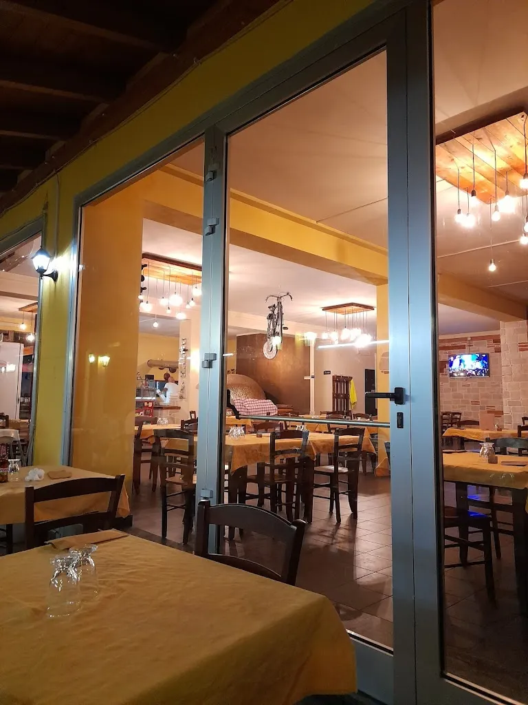 Monica Ursino_Pizzeria Il Passeggero_San Giorgio a Liri_review