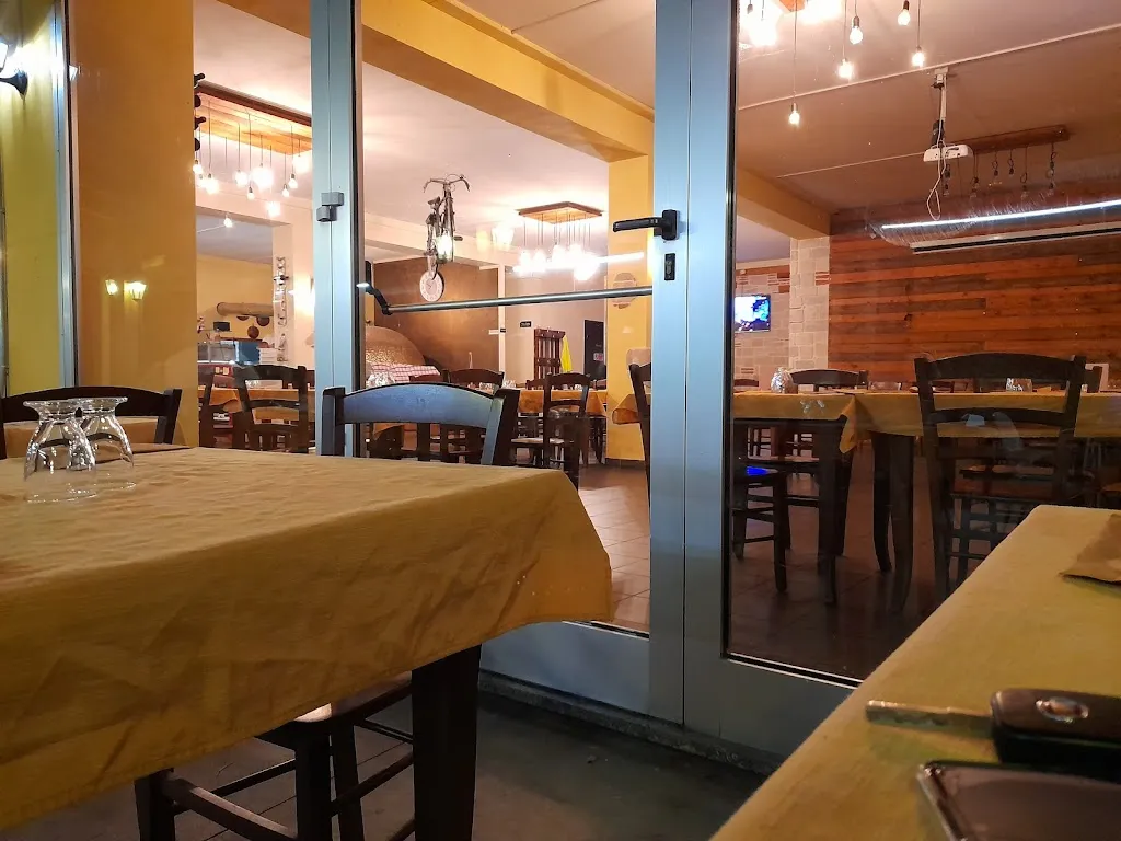 Pizzeria Il Passeggero restaurant in San Giorgio a Liri