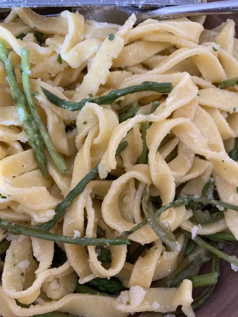 Godart Emma_La Cascata_San Giovanni Incarico_review