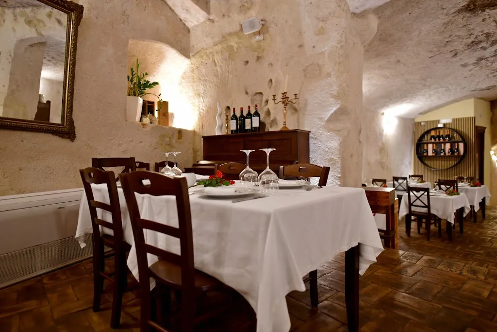 Osteria San Giovanni Matera Cucina Tipica restaurant in San Giovanni-Patoni