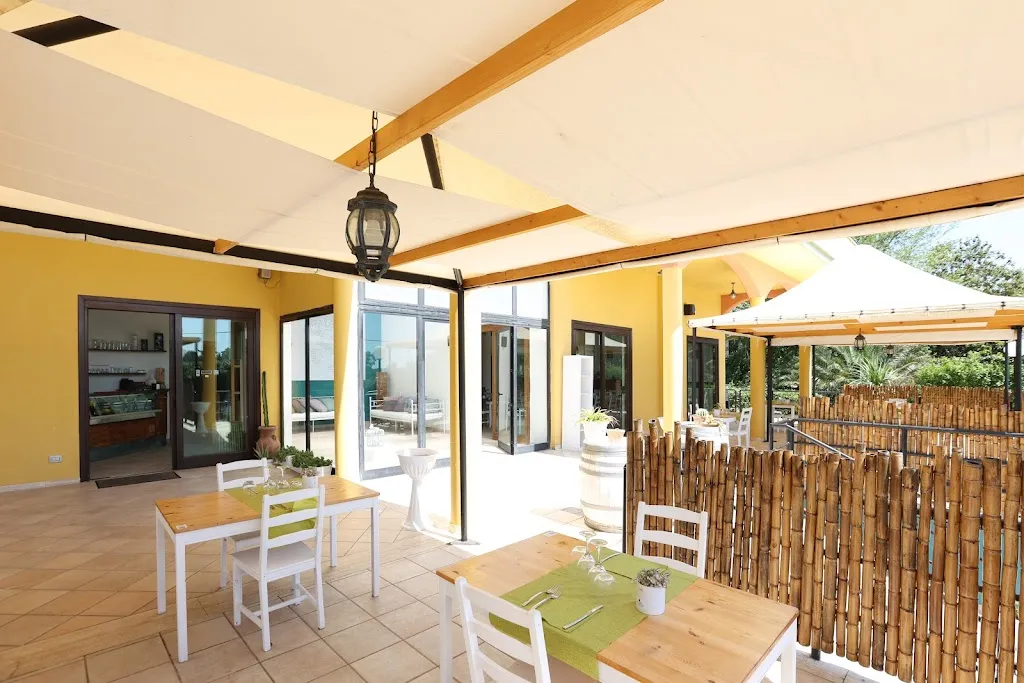 Estasy restaurant e cocktail bar restaurant in Sabaudia