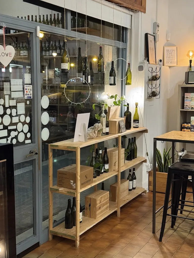 Emanuele Vesci_Terraferma Enoteca & Bistrot_Sabaudia_review