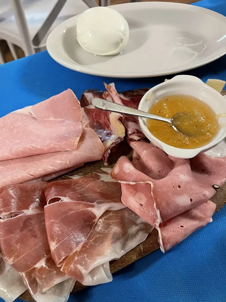 Valentina Buccheri_La bottega del vino_Sabaudia_review