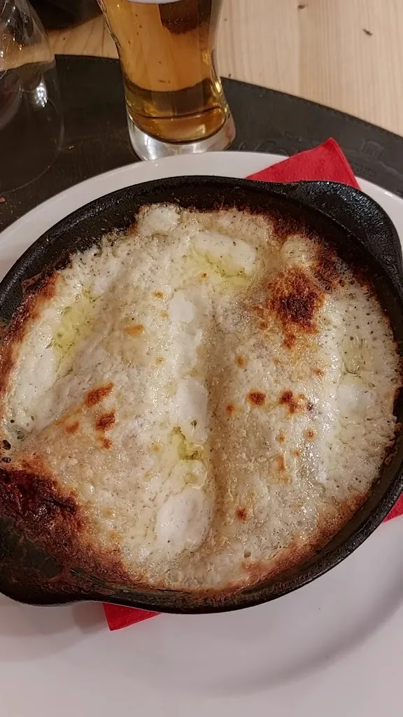 Trattoria Sonveulla Bar Salumificio_Cogne_slider_image_2