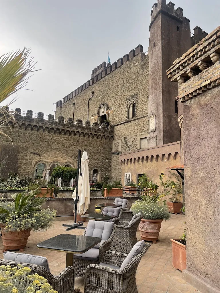 Kevin Smith_Castello Brancaccio_San Gregorio da Sassola_Bewertung