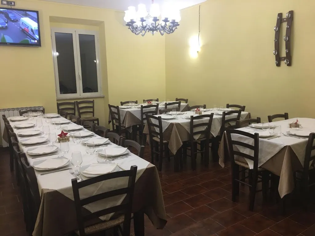 Ristorante il vicoletto_San Gregorio da Sassola_slider_image_1