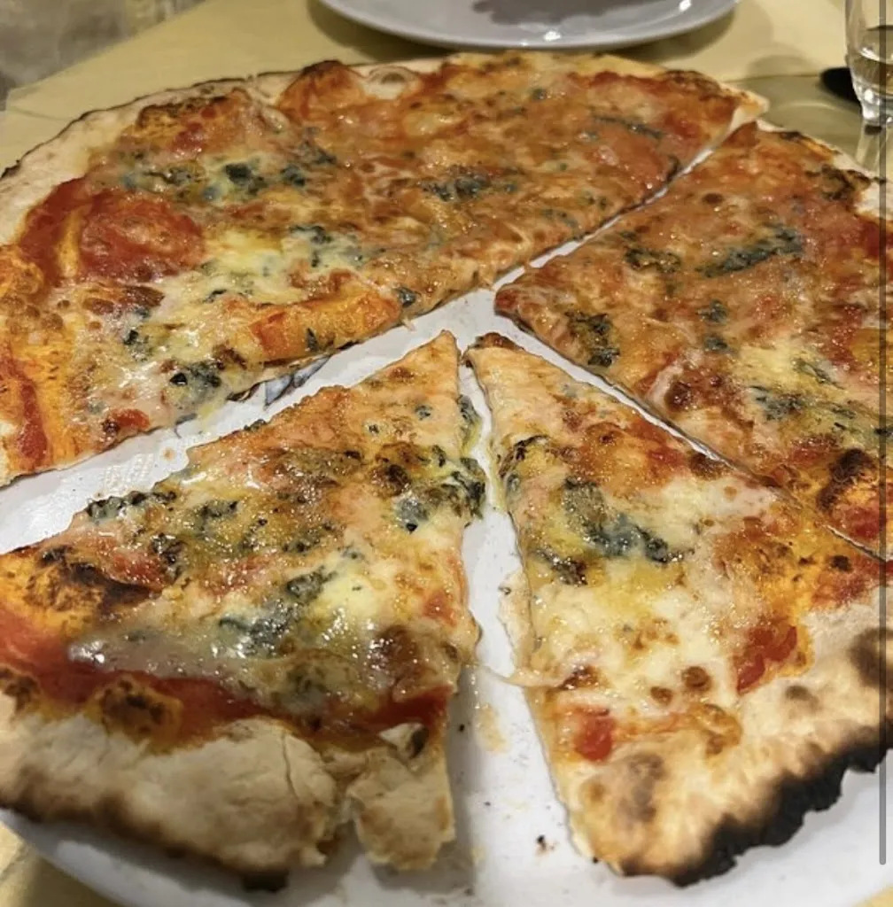 Safae F._Trattoria Pizzeria Moderno_San Martino al Cimino_review