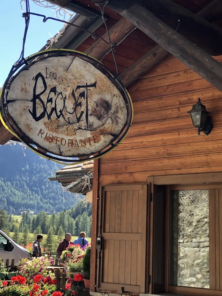 D. Lewandowski Guerra_Lou Bequet_Cogne_review