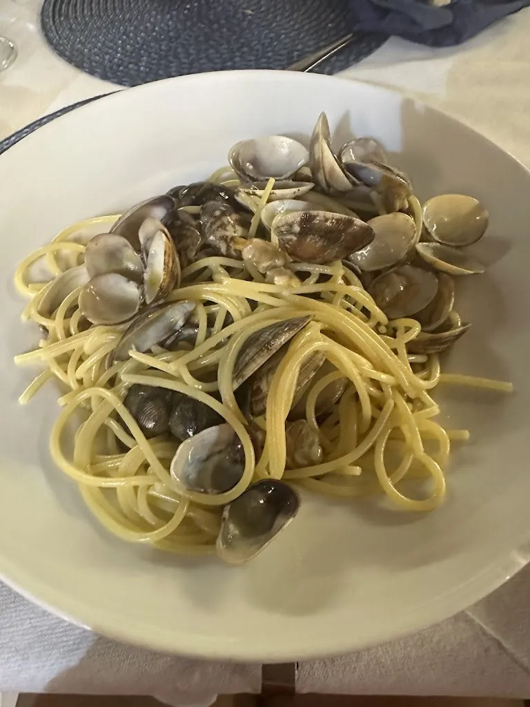 Manuel Mastro_Taverna Del Porto_San Felice Circeo_review