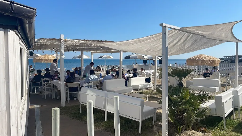 Spiaggia Capo Circeo restaurant in San Felice Circeo