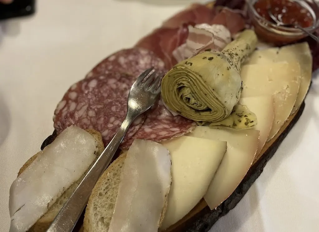 Büşra Tanıl_Pizzeria IL RITROVO_Santa Rufina_review