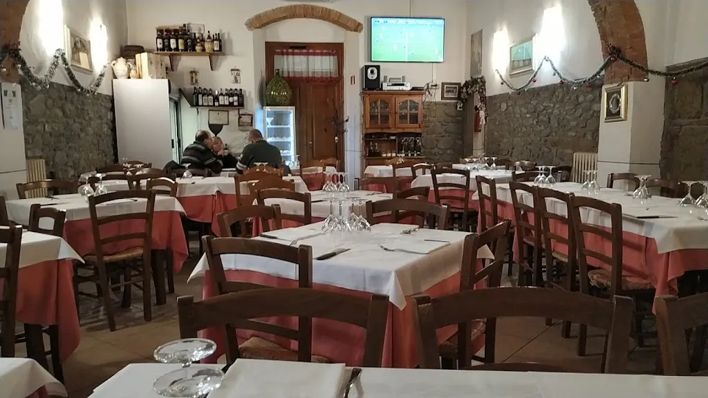 Pizzeria IL RITROVO restaurant in Santa Rufina