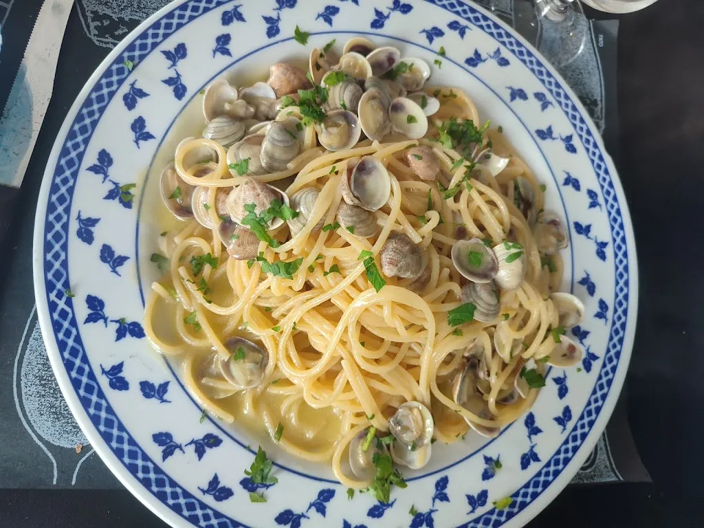 Vincenza Cristiano_Malibu' Pizzeria And Restaurant_Santi Cosma e Damiano_review