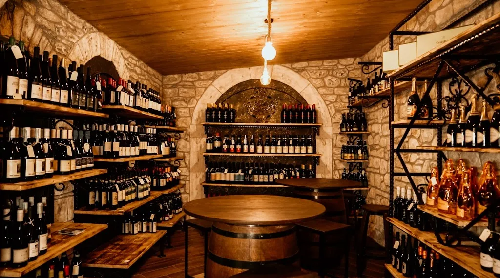 Bistrot 66 Restaurant,pizza & grill restaurant in Santi Cosma e Damiano