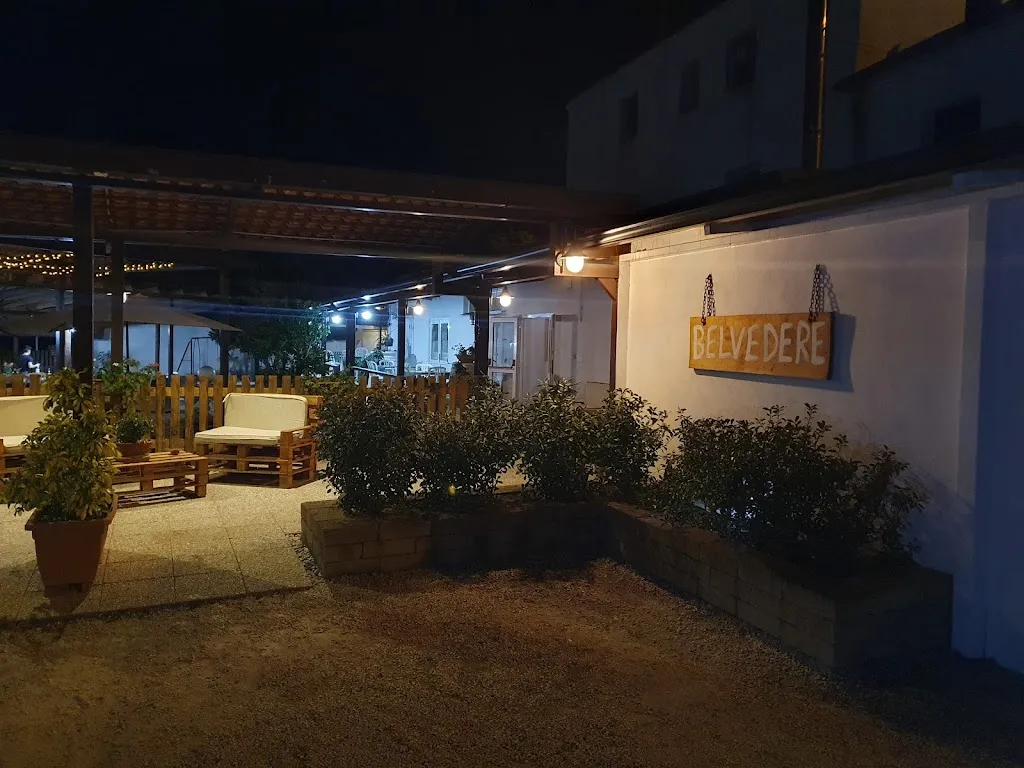 John Blain_Pizzeria Belvedere_Sant'Elia Fiumerapido_review