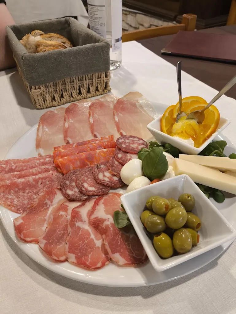 Ristorante Bar La Baita_Saracinesco_slider_image_3