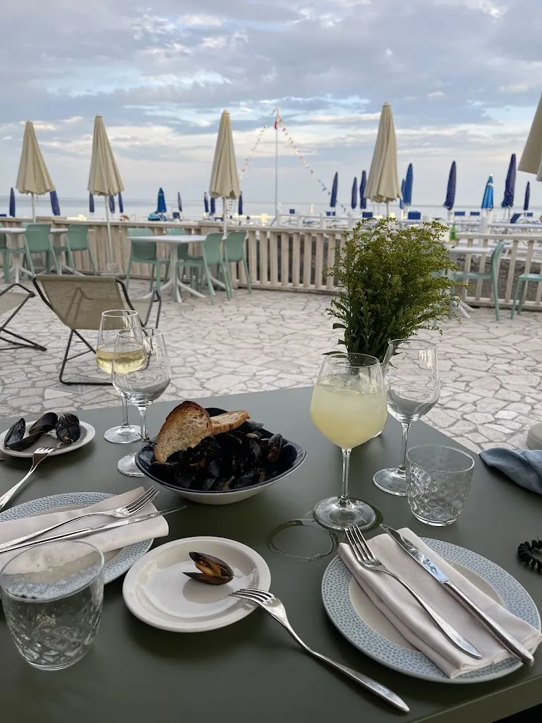 Anastasiia Zubenko_Molo 21_Santa Marinella_review