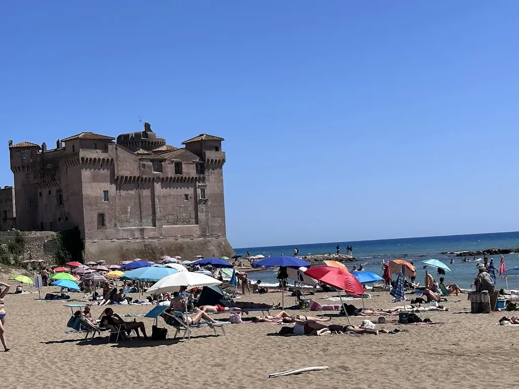 Ceci Xiao_Isola del Pescatore_Santa Marinella_review