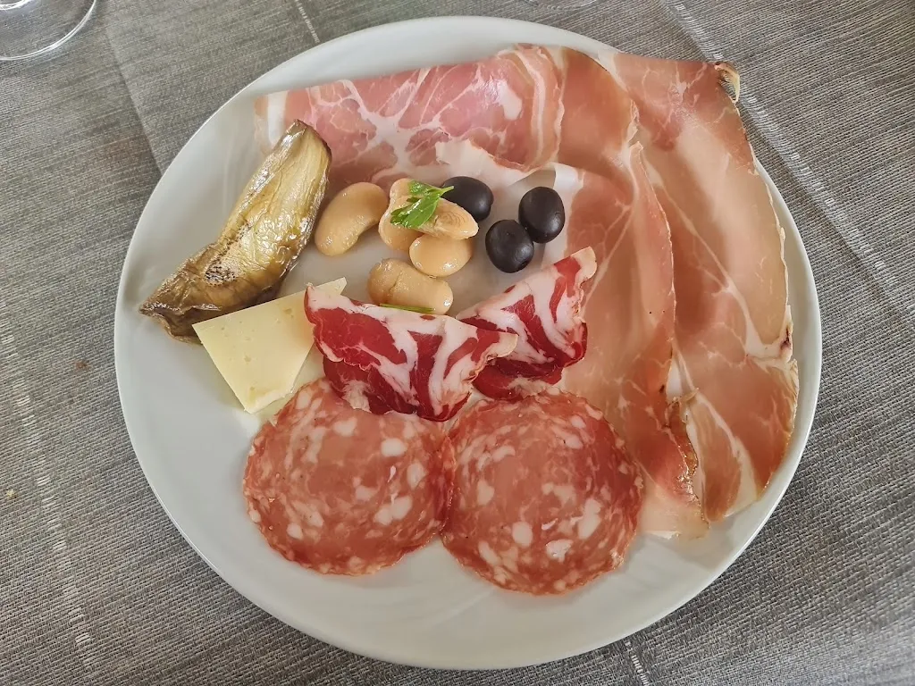 Cesar _Ristorante Pigalle Di Pignalberi Caterina & C. S.N.C._Serrone_review