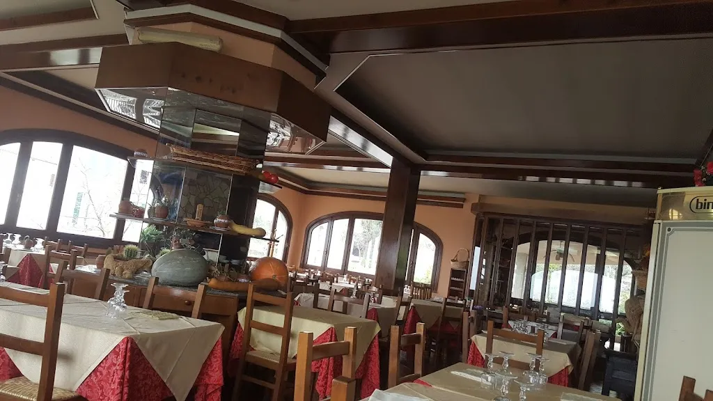 Ristorante Pigalle Di Pignalberi Caterina & C. S.N.C._Serrone_slider_image_1