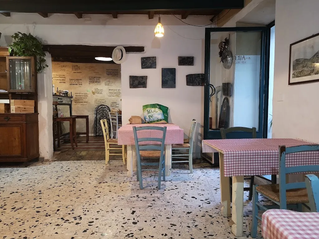 Osteria Piazza delle Erbe restaurant in Sezze Scalo