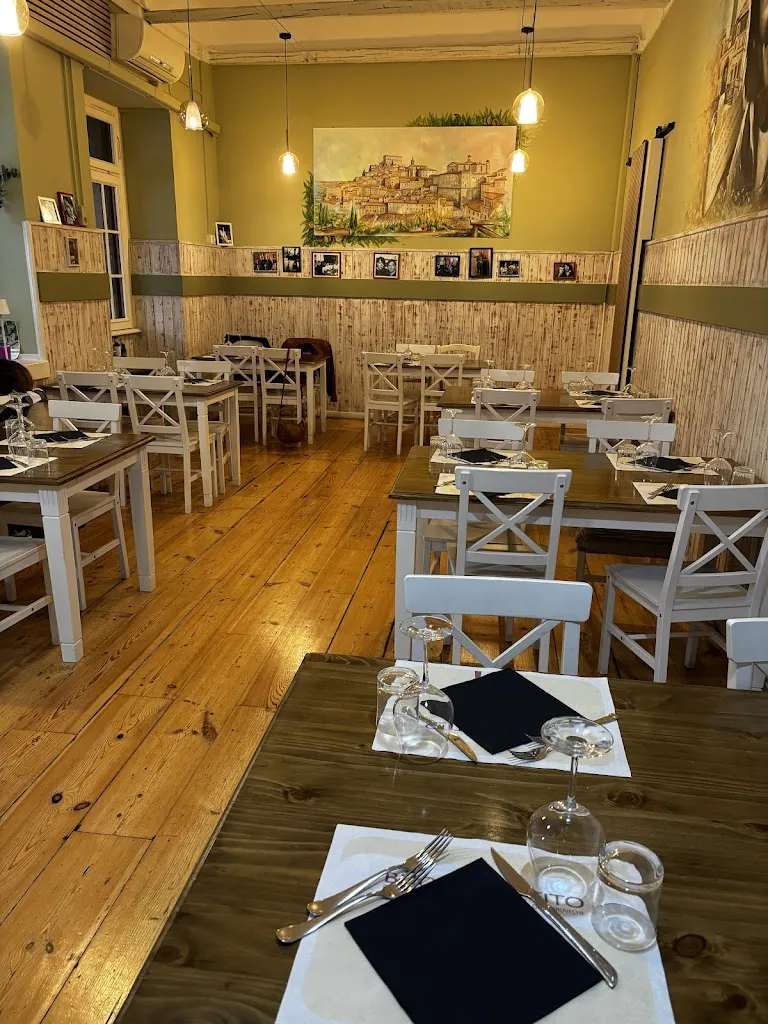 Greg Brown_Ai Tre Scalini Soriano nel Cimino_Soriano nel Cimino_review