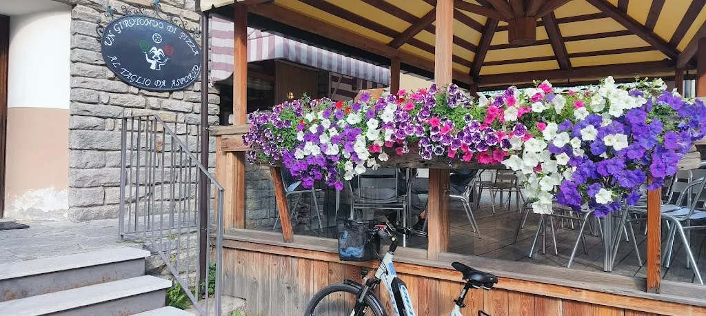 Richard Zahra_Un Girotondo di Pizza_Cogne_review