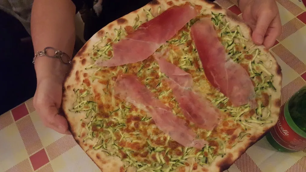 Come Una Volta Pizzeria_Sezze_slider_image_3